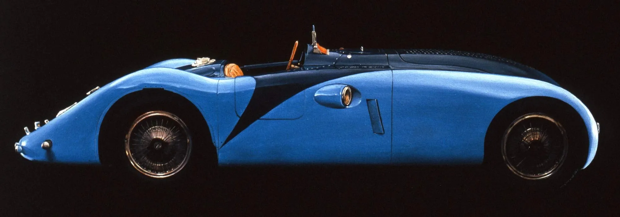 Dipinto di Andrea Del Pesco: BUGATTI T. 57G TANK "LE MANS" — olio su tela